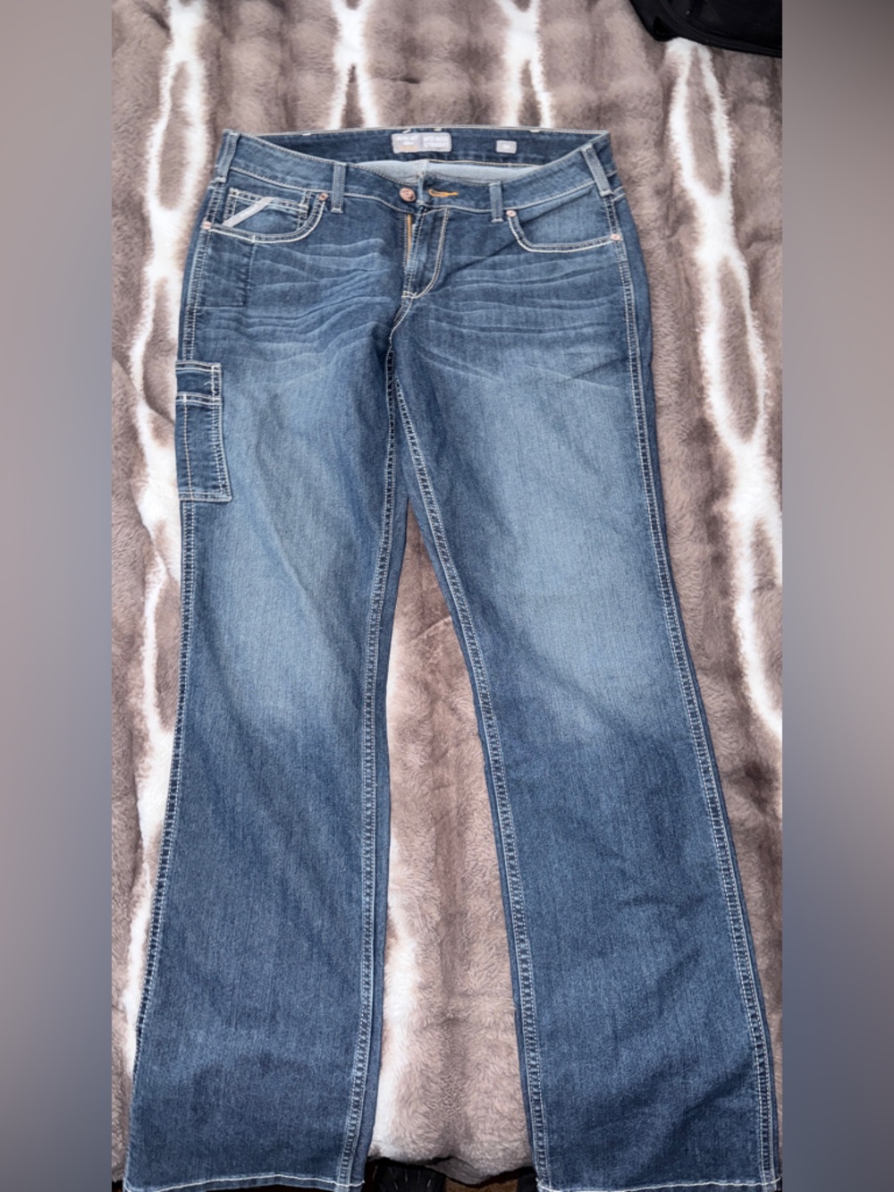 Ariat Women’s Medium-Wash Boot Cut Jeans 32 long